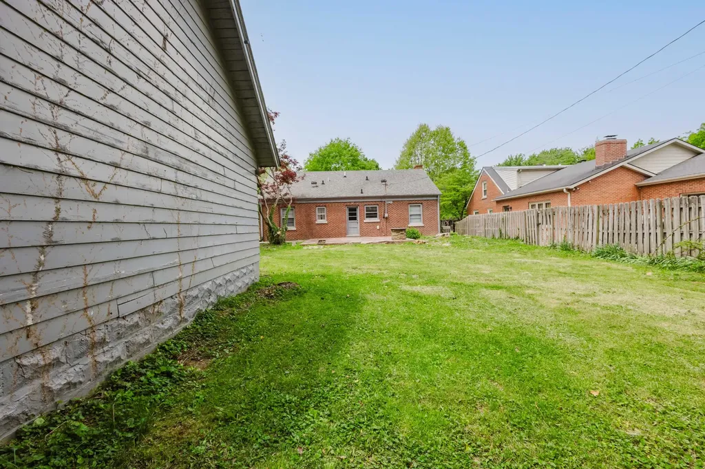 620 Chinoe Road Lexington KY 40502
