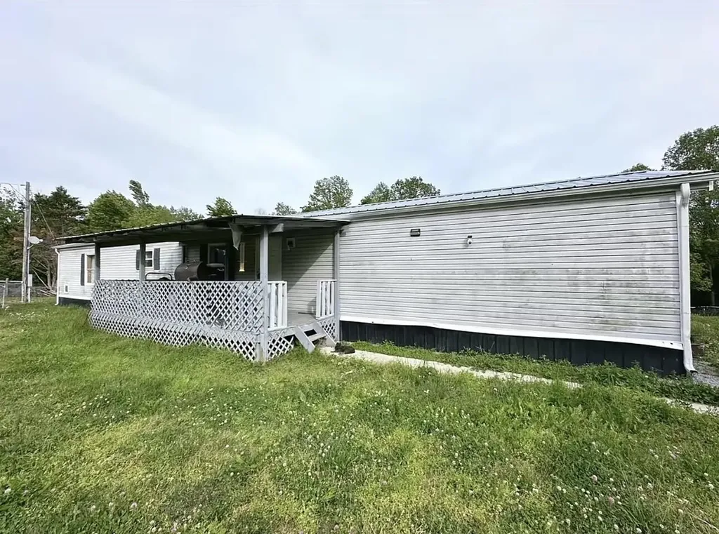 301 Lewis Avenue Liberty KY 42539