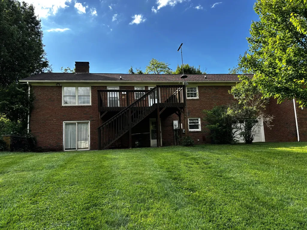 139 Country Lane Frankfort KY 40601