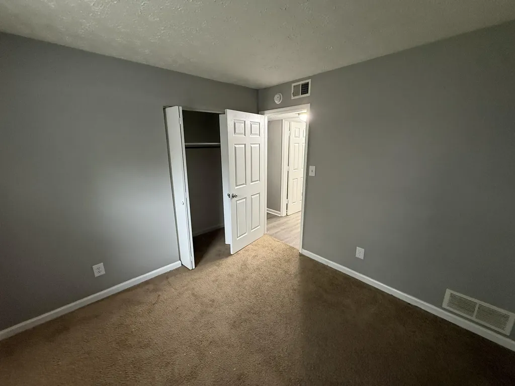 709 Gatehouse Place Lexington KY 40505