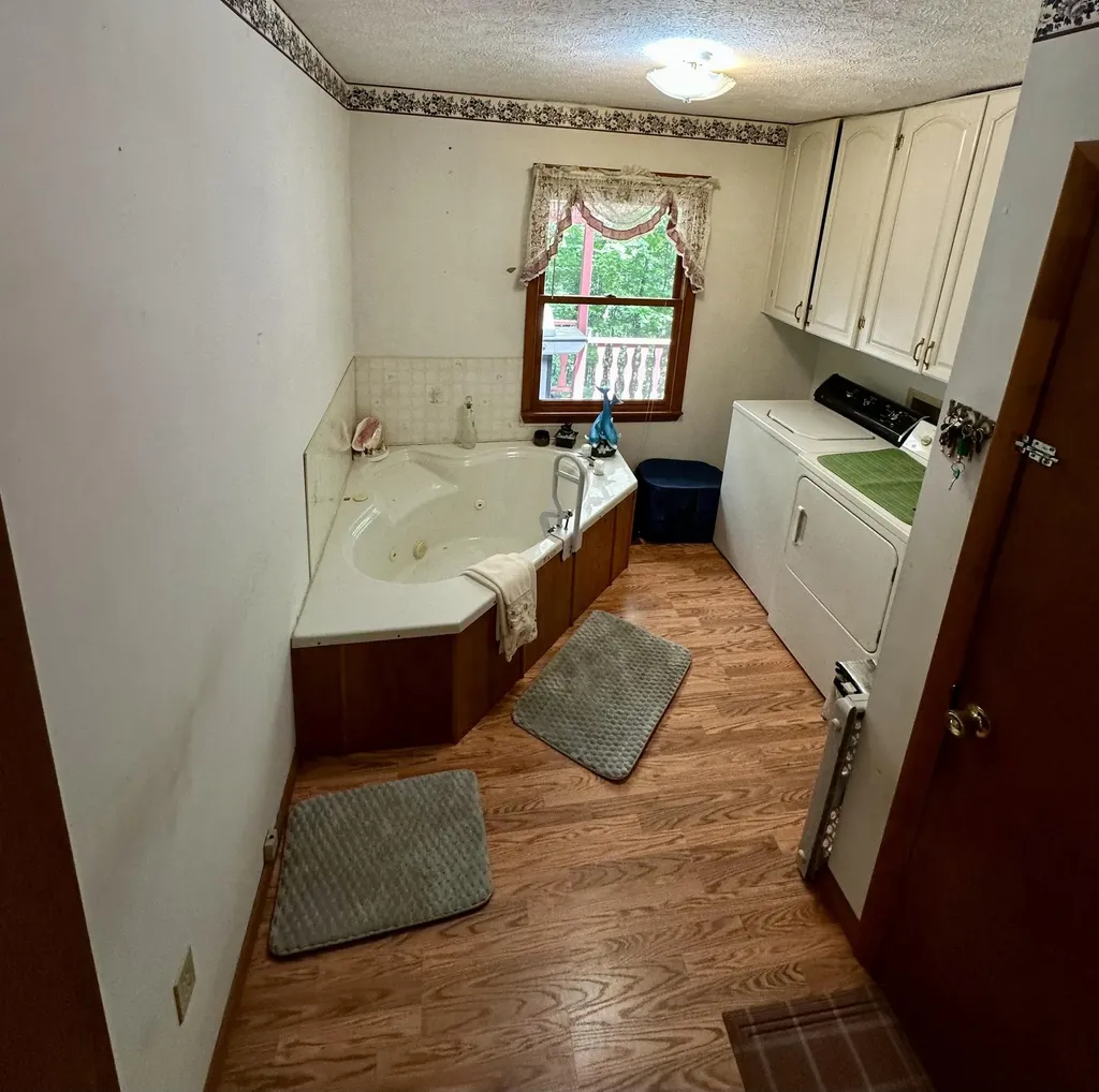 439 Eagles Bluff Road Monticello KY 42633
