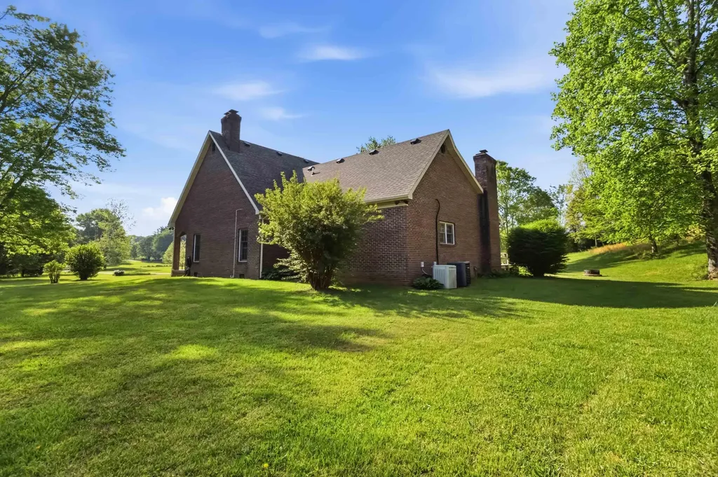 160 Tarter Street Somerset KY 42503