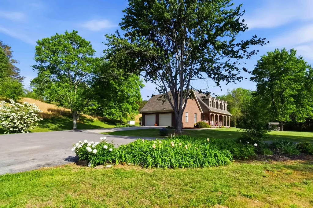 160 Tarter Street Somerset KY 42503