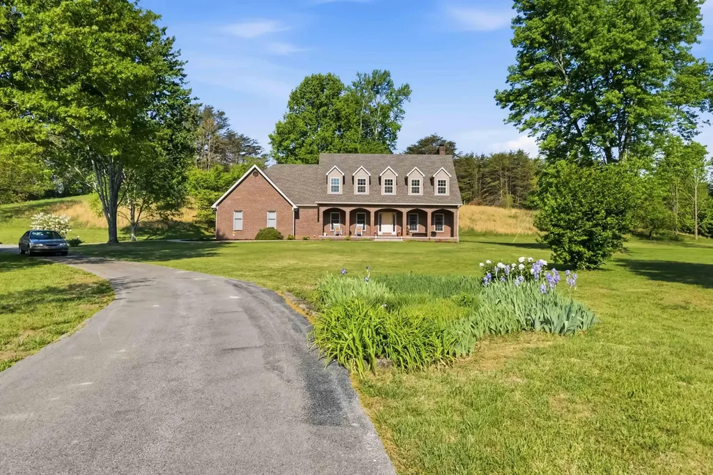 160 Tarter Street Somerset KY 42503