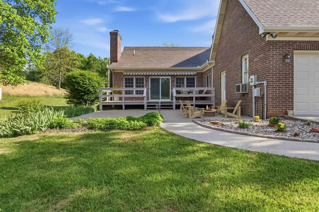 160 Tarter Street Somerset KY 42503