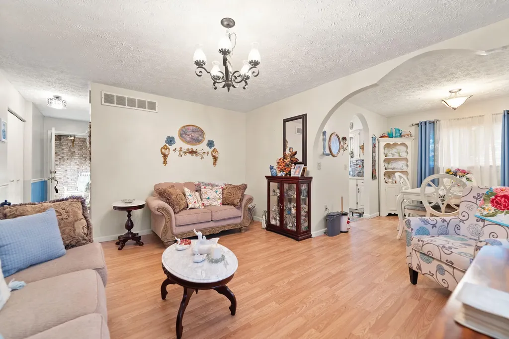 103 Mountain View Drive Berea KY 40403