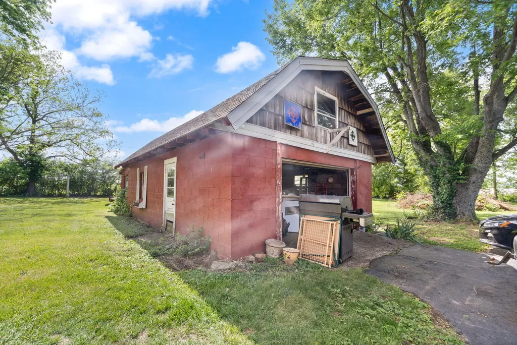 6708 Danville Loop 2 Road Nicholasville KY 40356