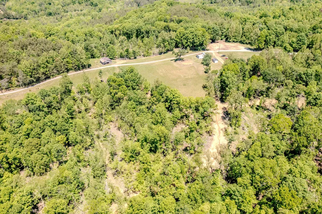 1645 Denton Phelps Road Somerset KY 42501