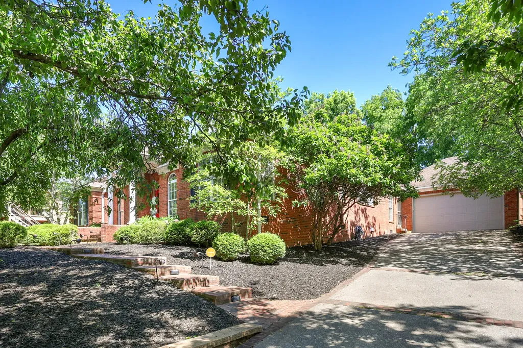 3240 Wellington Lane Lexington KY 40503