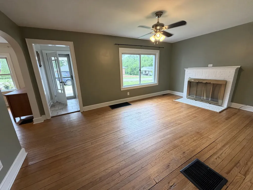 114 Beck Street Somerset KY 42501