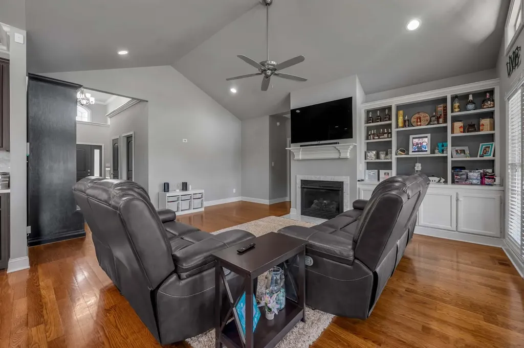108 Dove Run Circle Georgetown KY 40324
