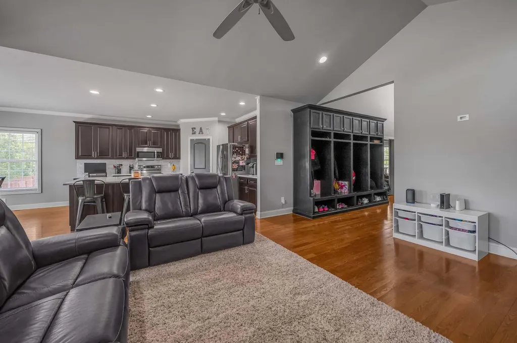 108 Dove Run Circle Georgetown KY 40324