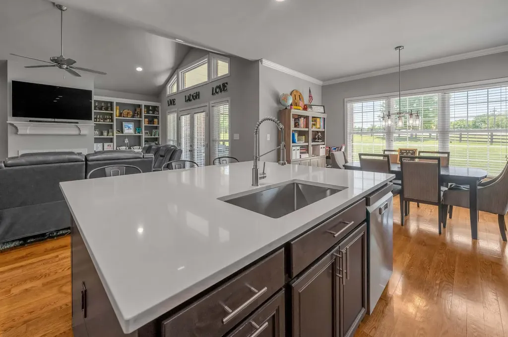 108 Dove Run Circle Georgetown KY 40324