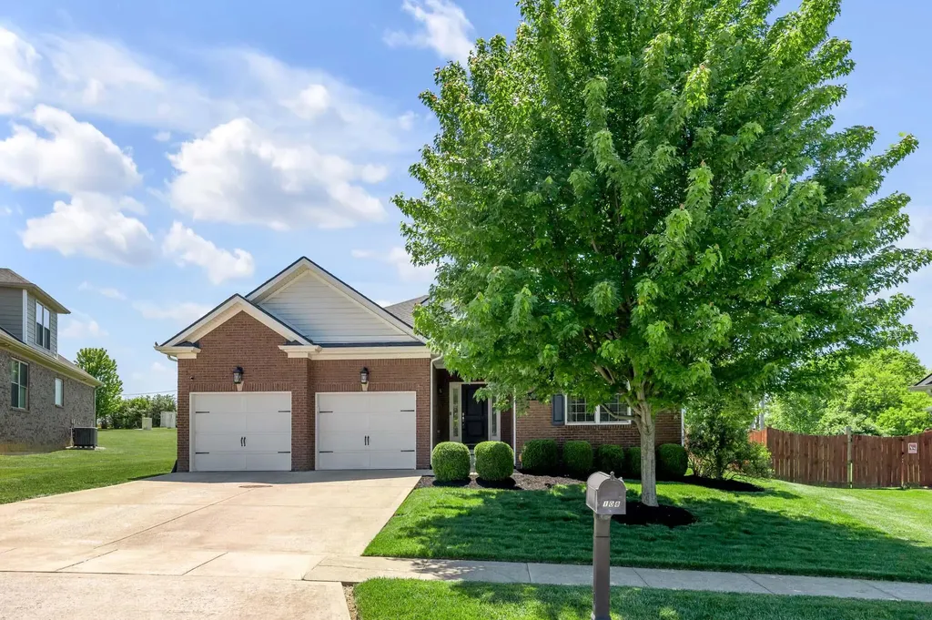 108 Dove Run Circle Georgetown KY 40324