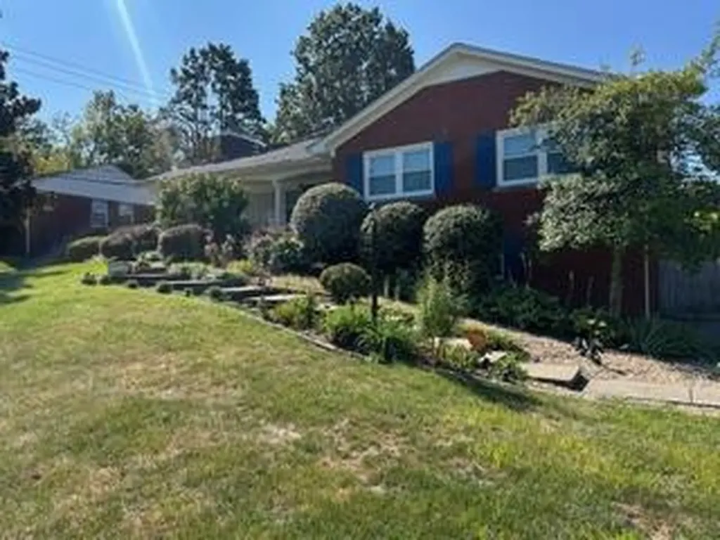42 Mockingbird Valley Road Winchester KY 40391