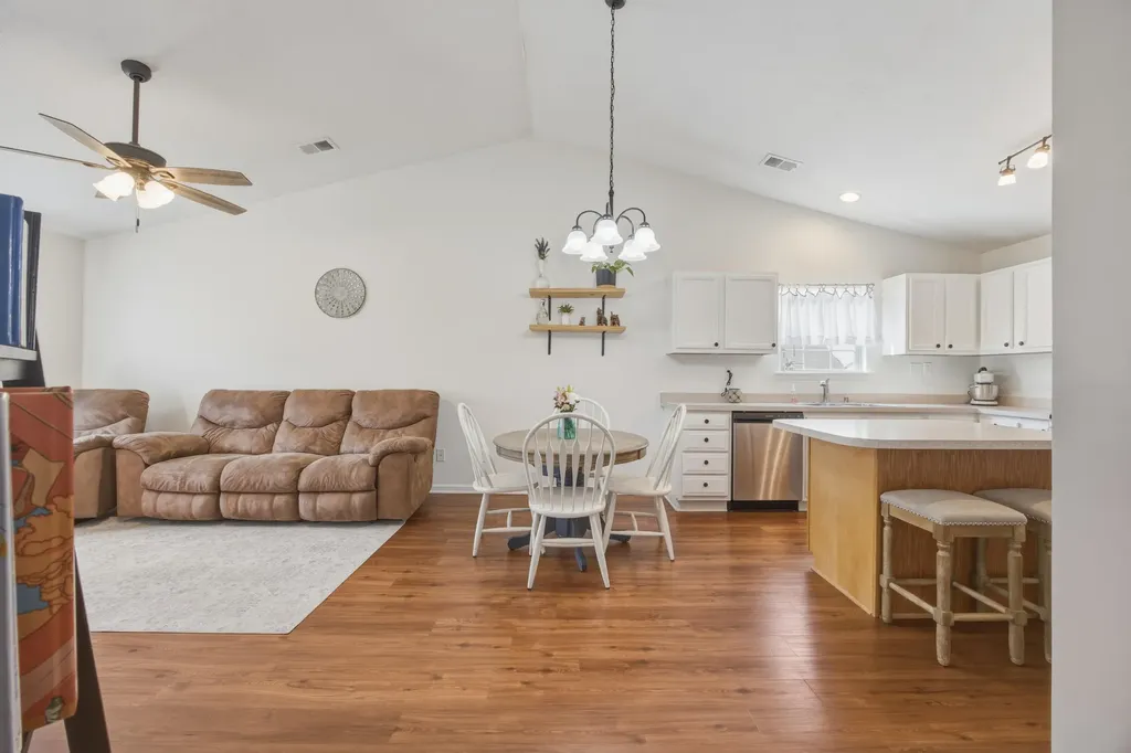 1005 Cedar Ridge Court Lawrenceburg KY 40342
