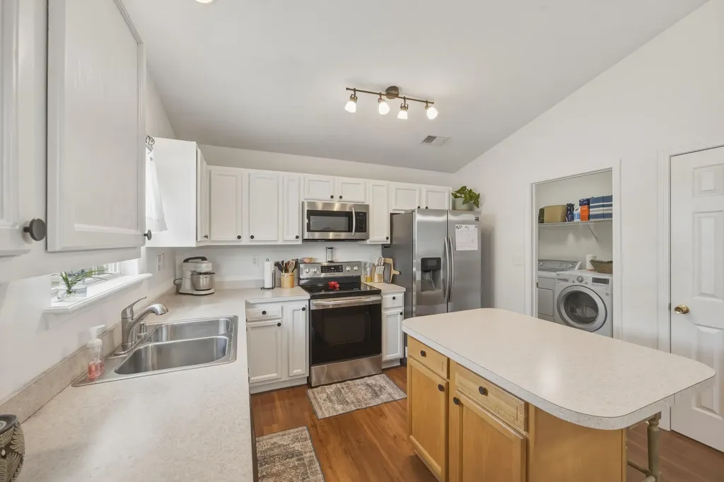 1005 Cedar Ridge Court Lawrenceburg KY 40342