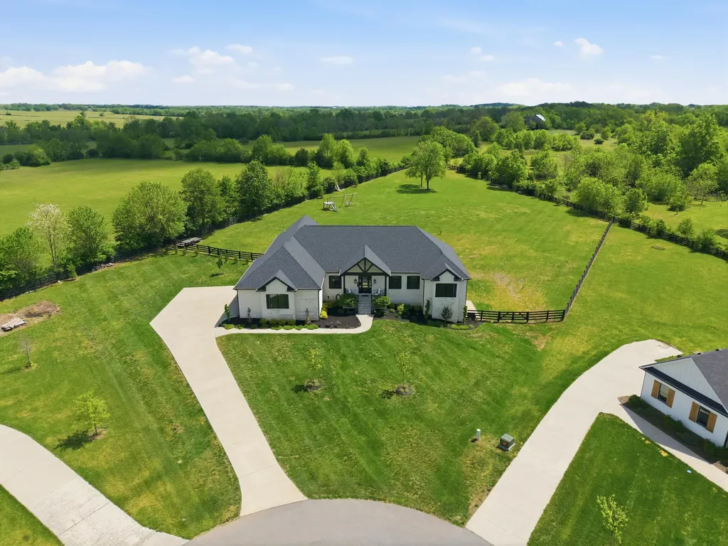 1112 Gallant Drive Wilmore KY 40390