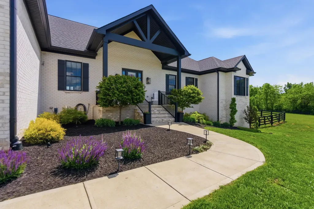 1112 Gallant Drive Wilmore KY 40390