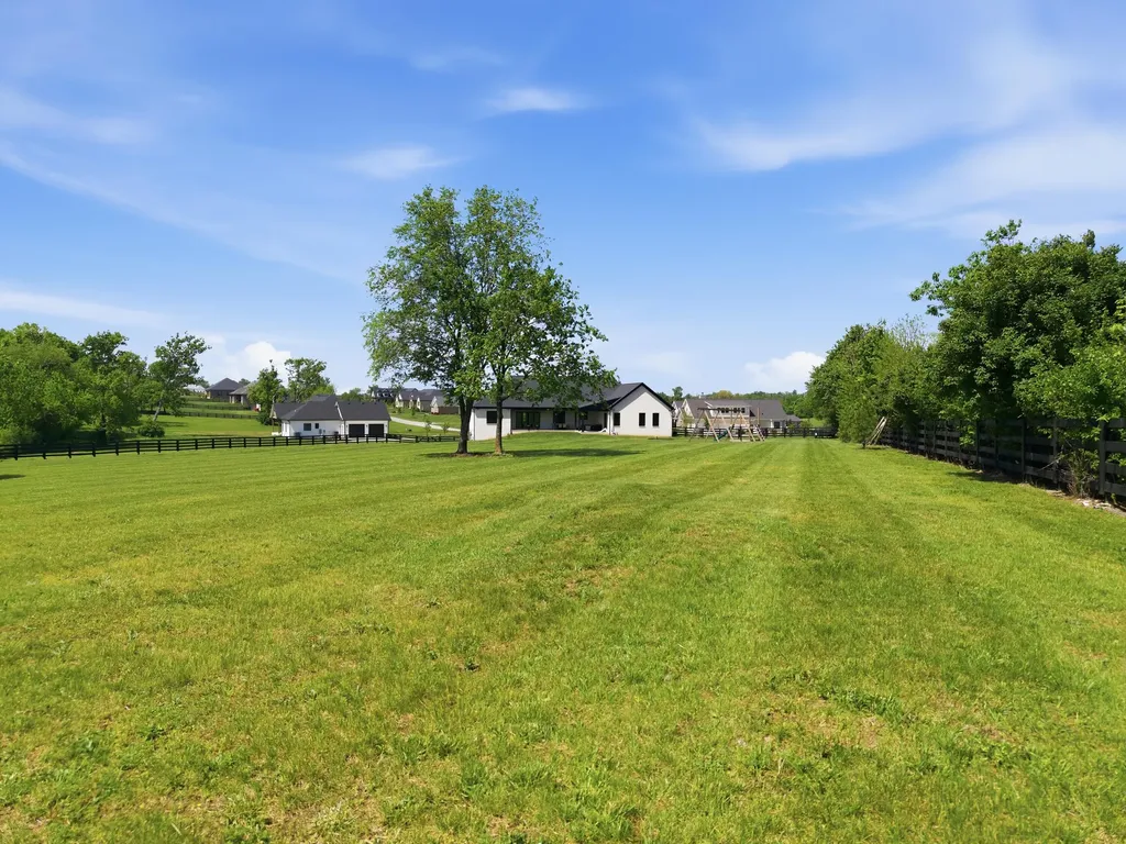 1112 Gallant Drive Wilmore KY 40390