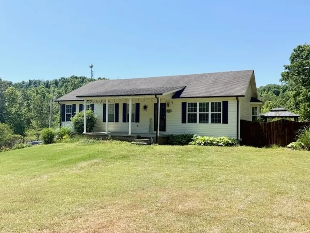 163 Sam Baughman Road Stanford KY 40484