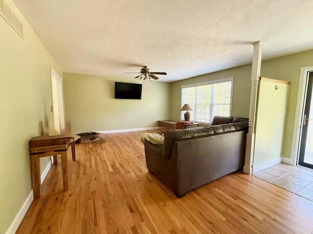 163 Sam Baughman Road Stanford KY 40484