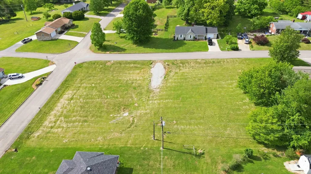 1910 Lancelot Drive Somerset KY 42503