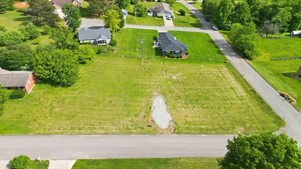 1910 Lancelot Drive Somerset KY 42503
