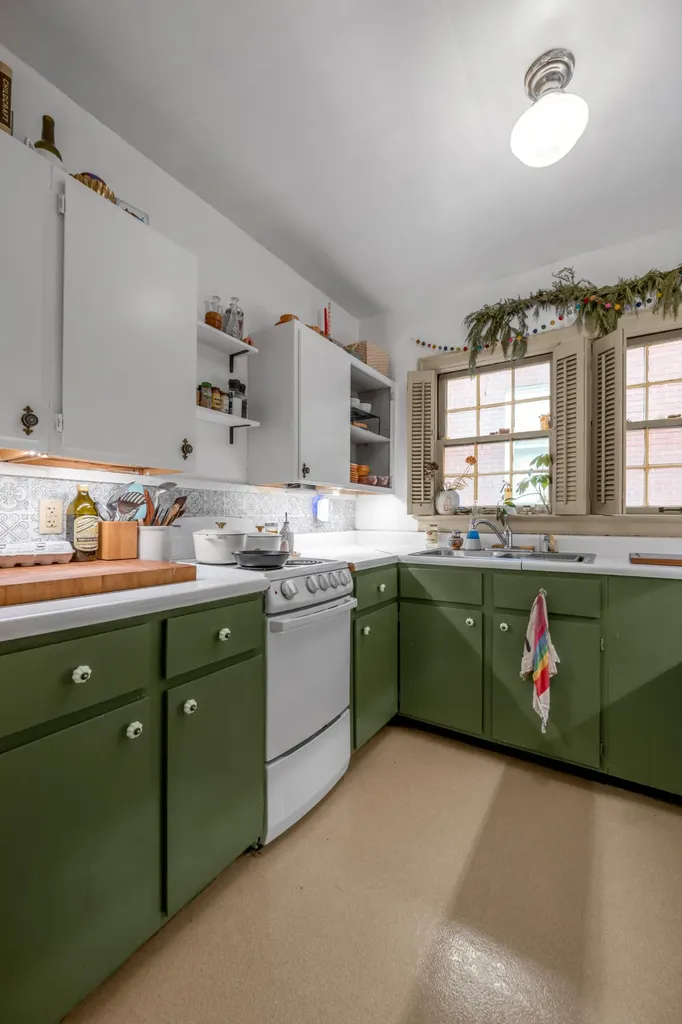 137 Sycamore Road Lexington KY 40502