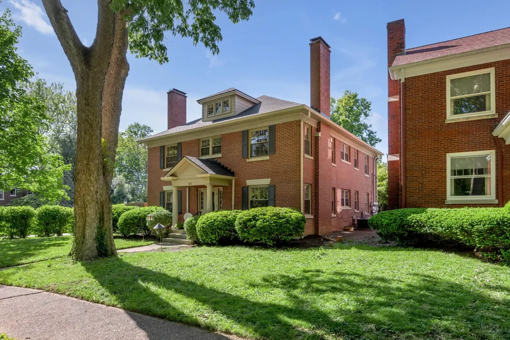 137 Sycamore Road Lexington KY 40502