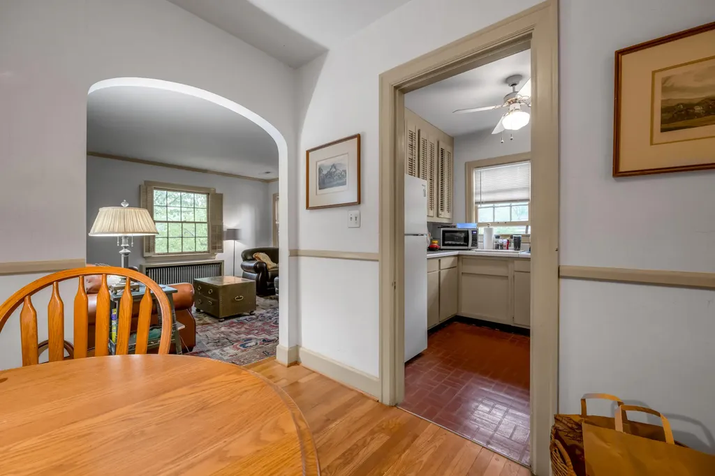 137 Sycamore Road Lexington KY 40502