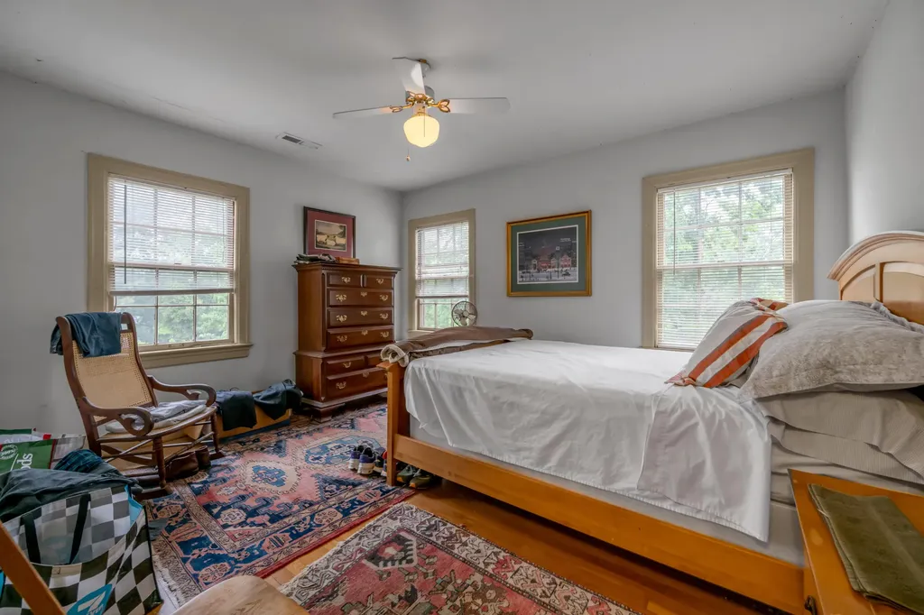 137 Sycamore Road Lexington KY 40502