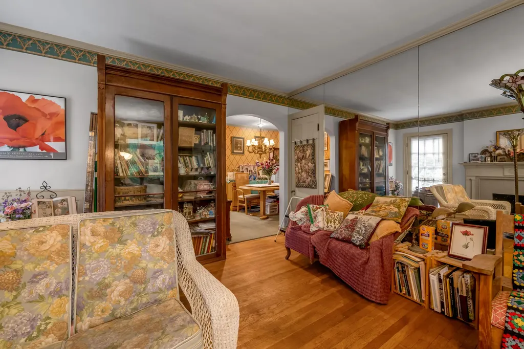 137 Sycamore Road Lexington KY 40502