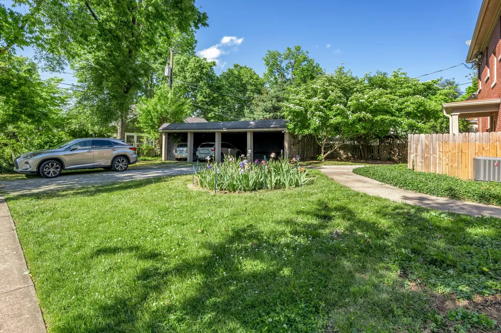 137 Sycamore Road Lexington KY 40502