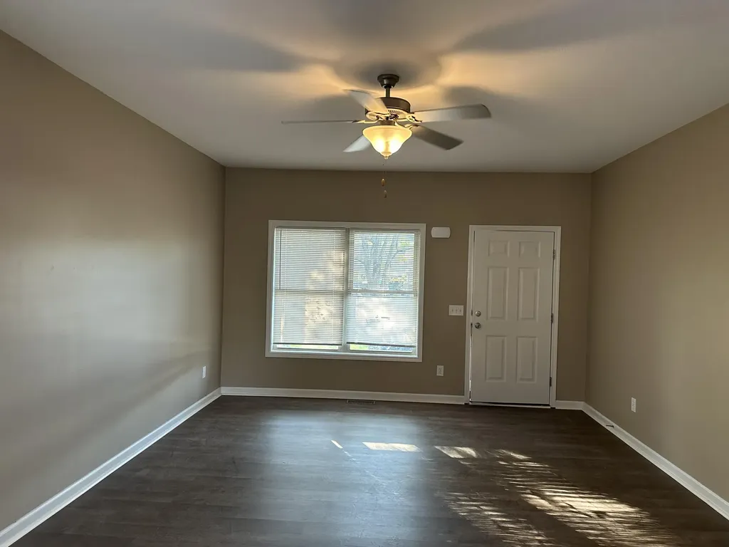 3933 Pine Ridge Way Lexington KY 40514