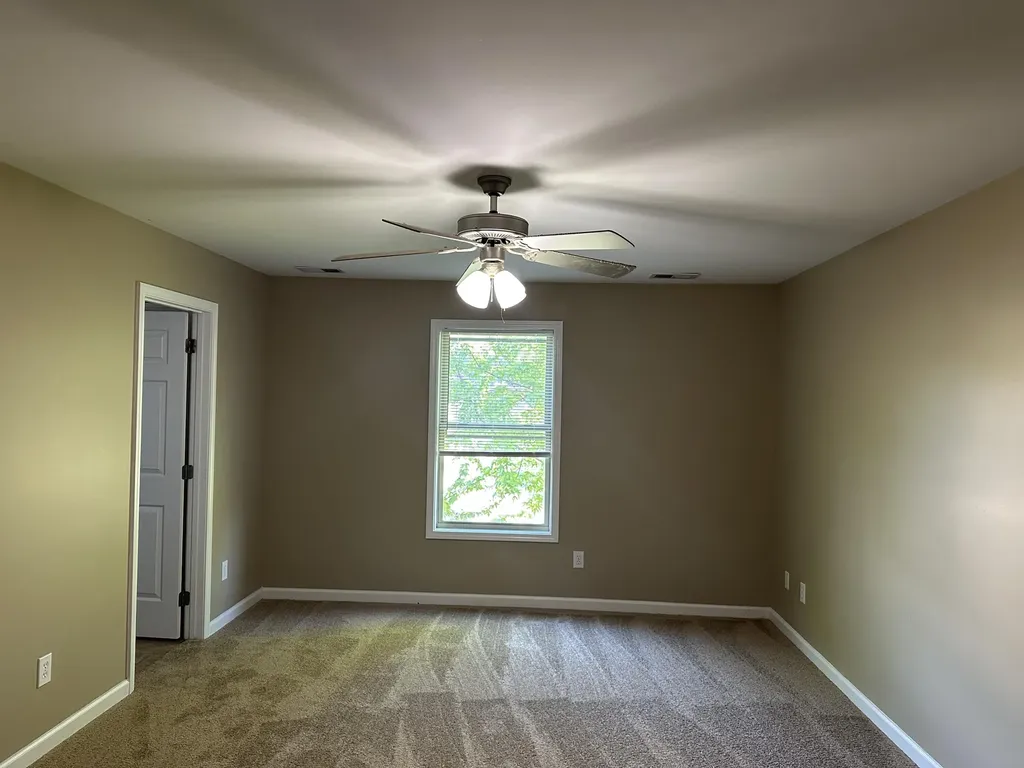 3933 Pine Ridge Way Lexington KY 40514