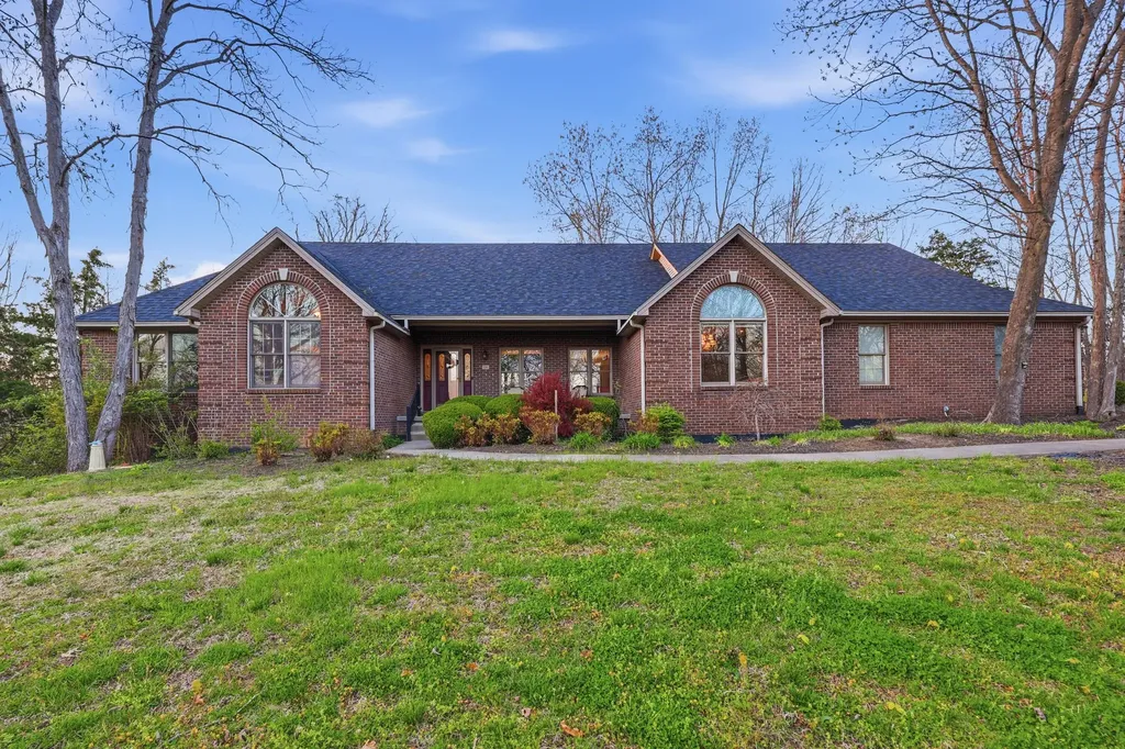 1191 Bridge Hill Road Lawrenceburg KY 40342