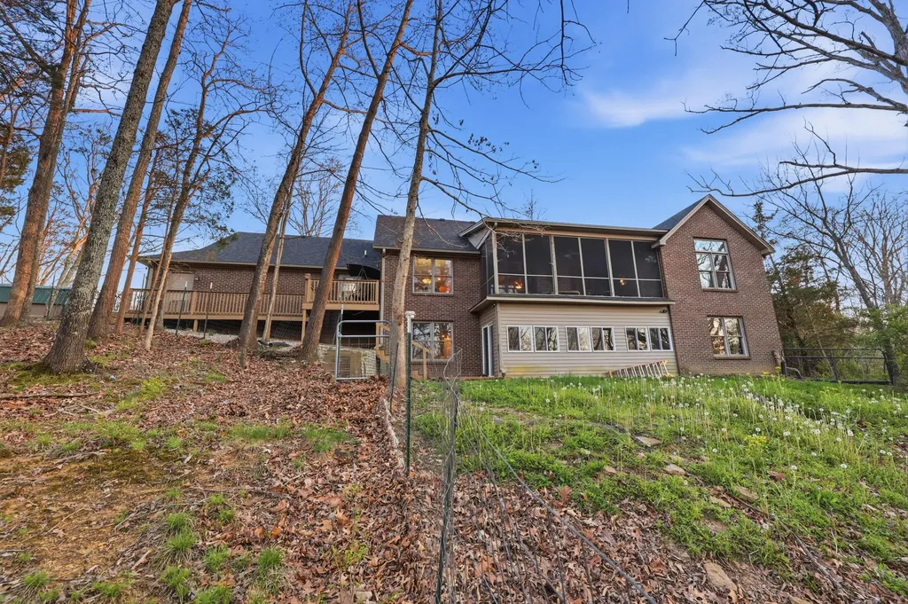 1191 Bridge Hill Road Lawrenceburg KY 40342