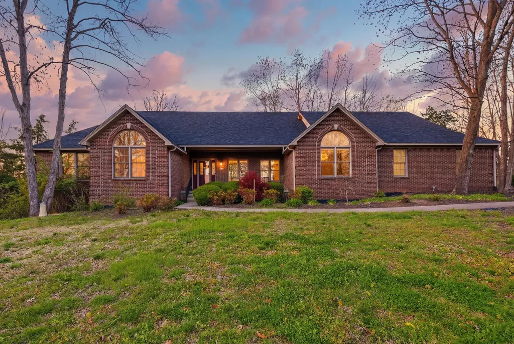 1191 Bridge Hill Road Lawrenceburg KY 40342