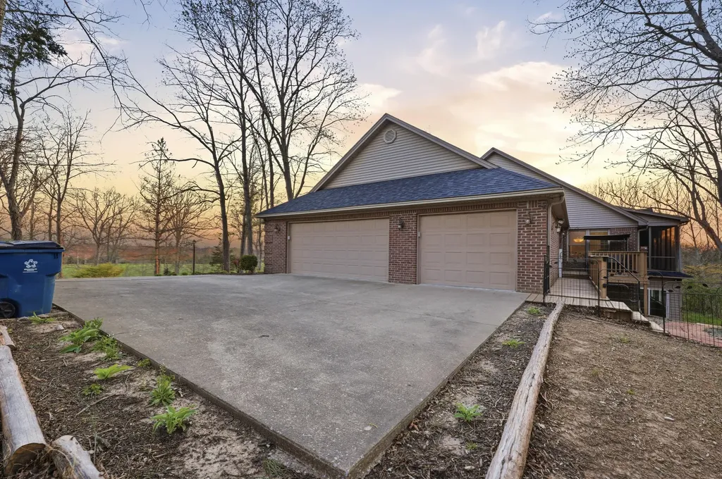1191 Bridge Hill Road Lawrenceburg KY 40342