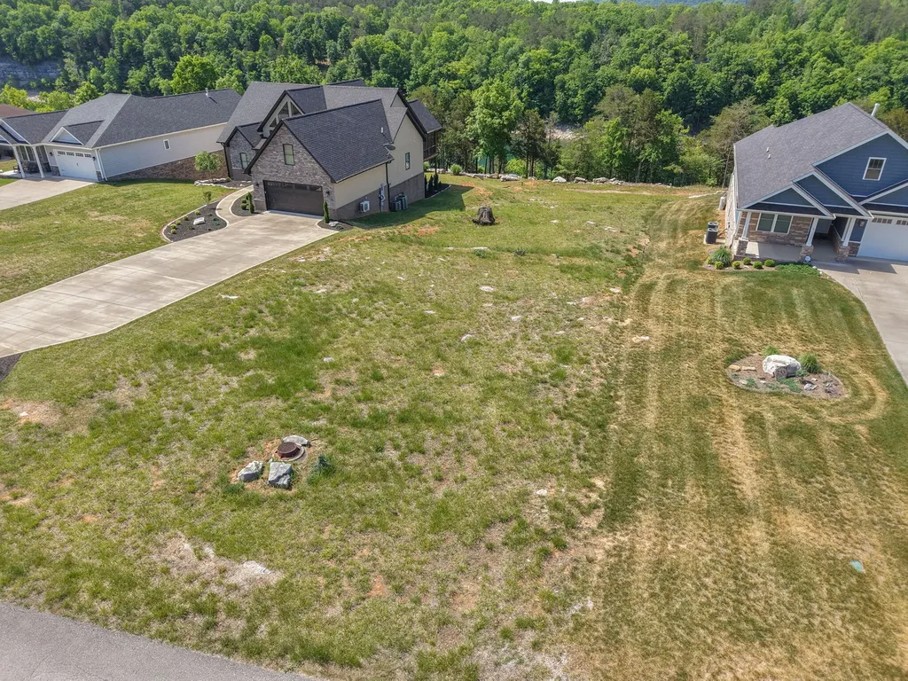 Lot 10 W Canterbury Drive Bronston KY 42518