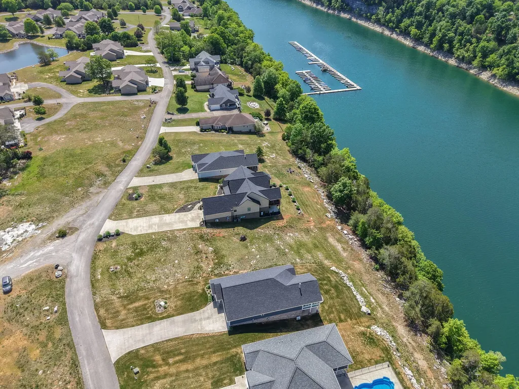 Lot 10 W Canterbury Drive Bronston KY 42518