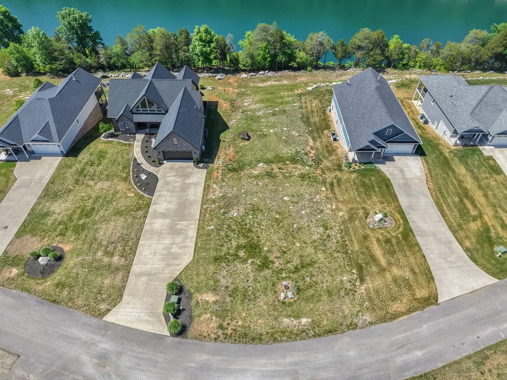 Lot 10 W Canterbury Drive Bronston KY 42518