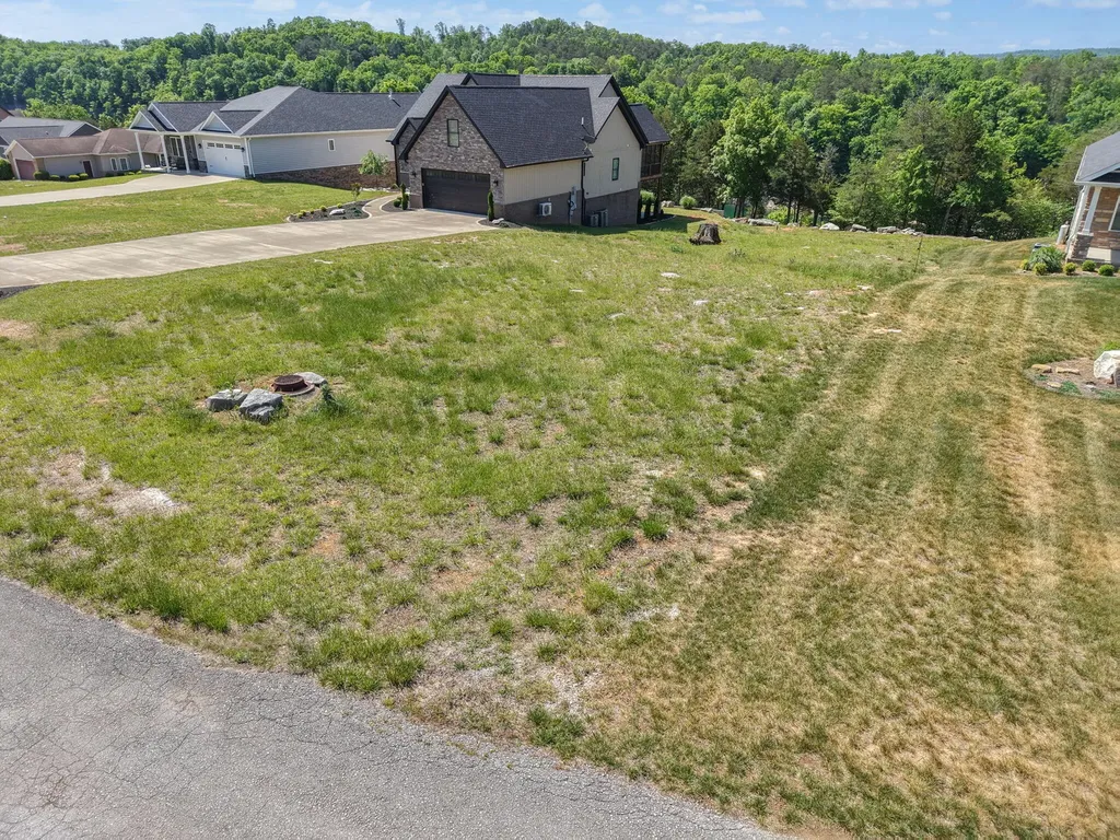 Lot 10 W Canterbury Drive Bronston KY 42518