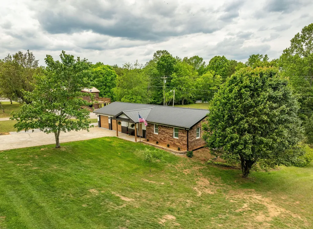 1070 Kentucky 2393 Monticello KY 42633
