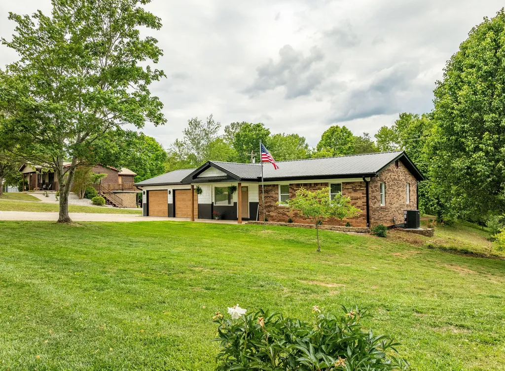 1070 Kentucky 2393 Monticello KY 42633