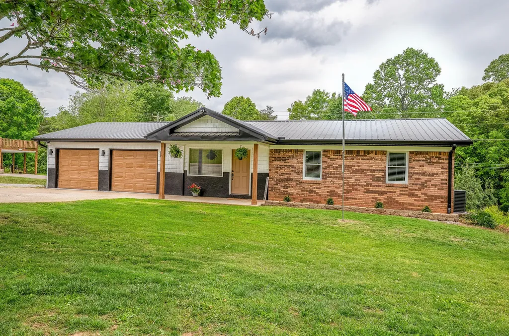 1070 Kentucky 2393 Monticello KY 42633