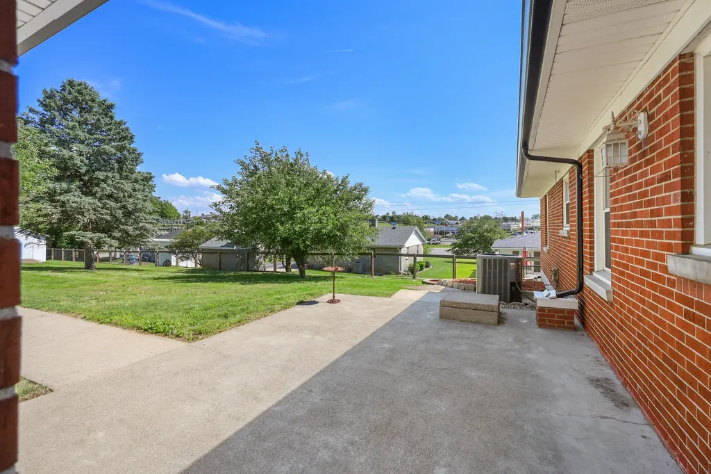 103 Highland View Drive Richmond KY 40475