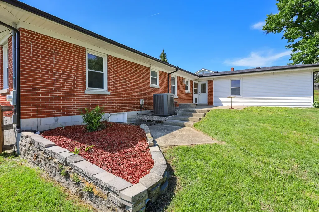103 Highland View Drive Richmond KY 40475