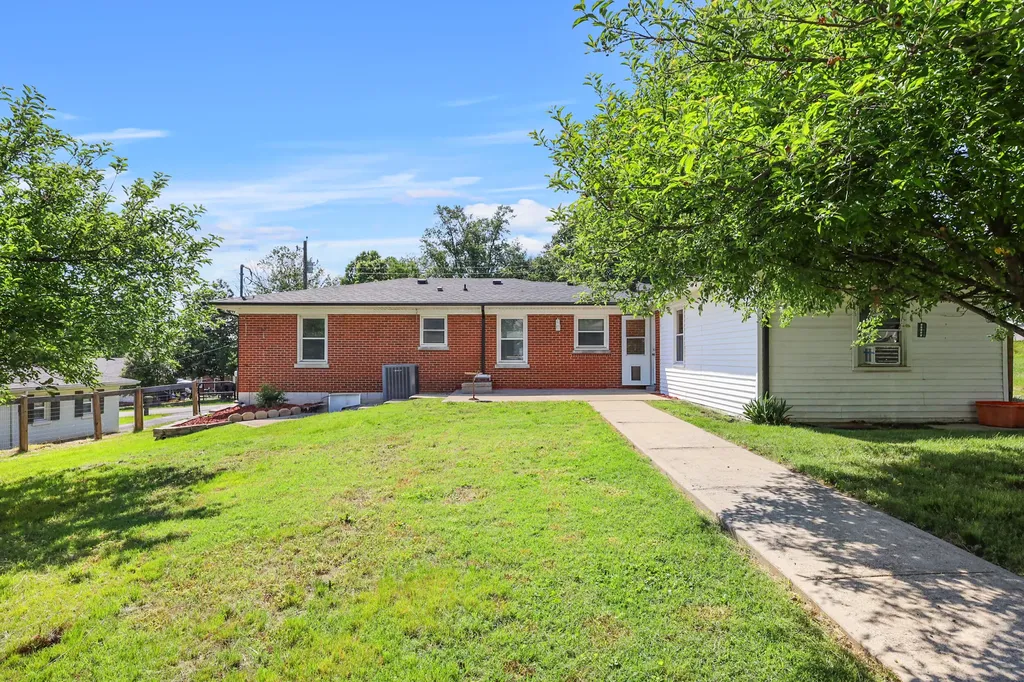 103 Highland View Drive Richmond KY 40475